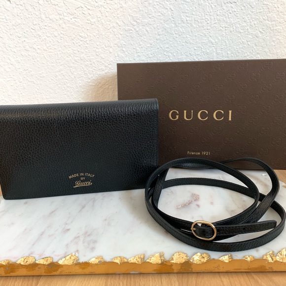 Gucci Handbags - Gucci | Authentic leather swing dollar bag